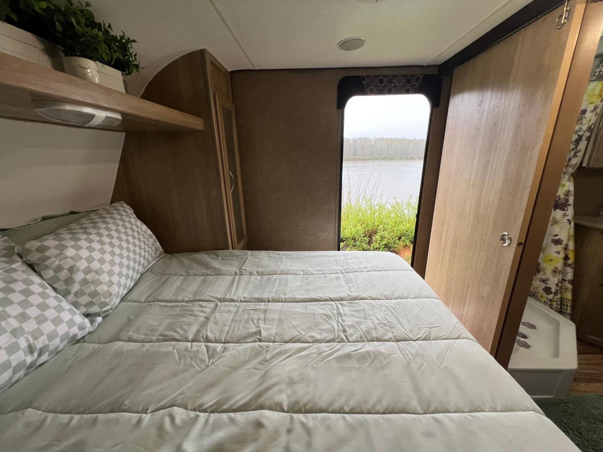 Готель Surfside Glamping Camper Клемет Екстер'єр фото